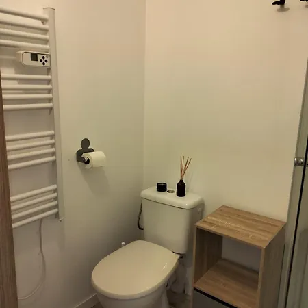 Apartment 15 Minutes From La Rochelle Yves